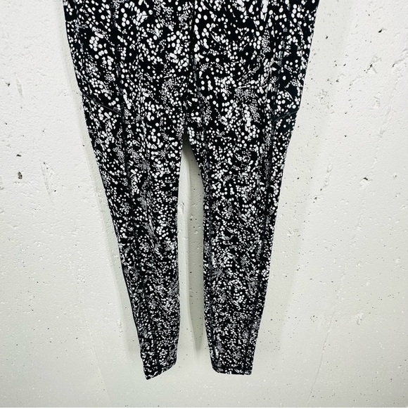 Lululemon Size 4 Wunder Under High-Rise Tight 28" Full-On Luxtreme Floral Spritz - Picture 5 of 13